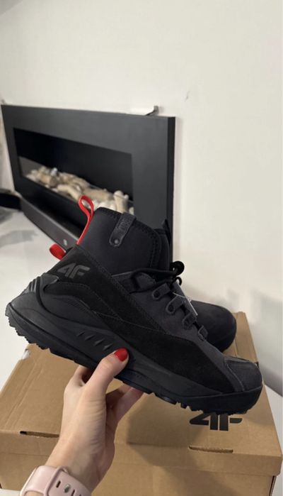 Buty męskie 4F czarne nowe r. 44 - 28 cm