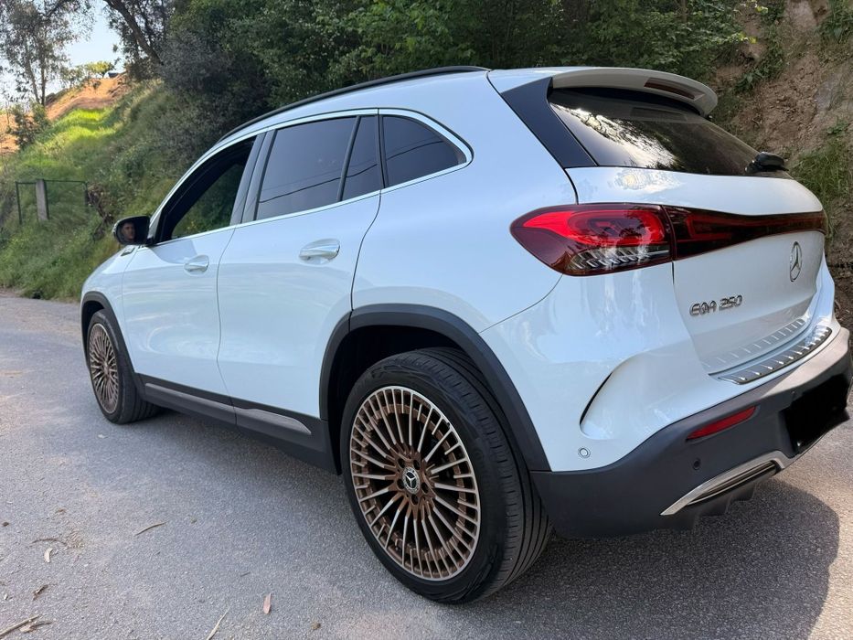 Mercedes EQA 250 2xAmg Como Novo Soh97%