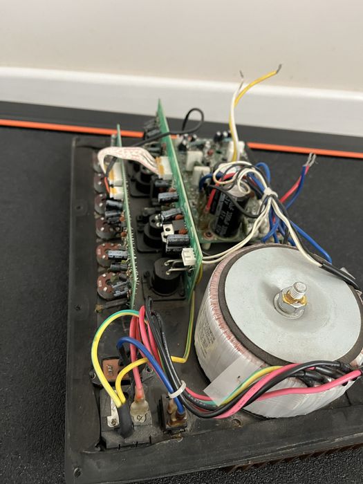 Модульпідсилювач Stagg 15 sms