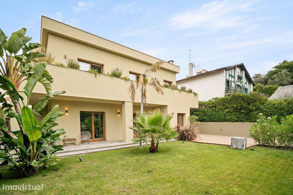 Moradia Isolada T4 com piscina, Estoril, Cascais
