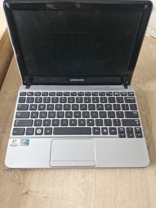 Laptop mały Samsung NC210