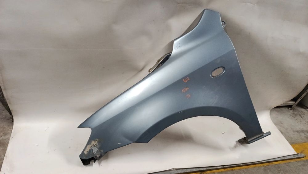 Guarda-lamas esquerdo MAZDA 2 (DY)