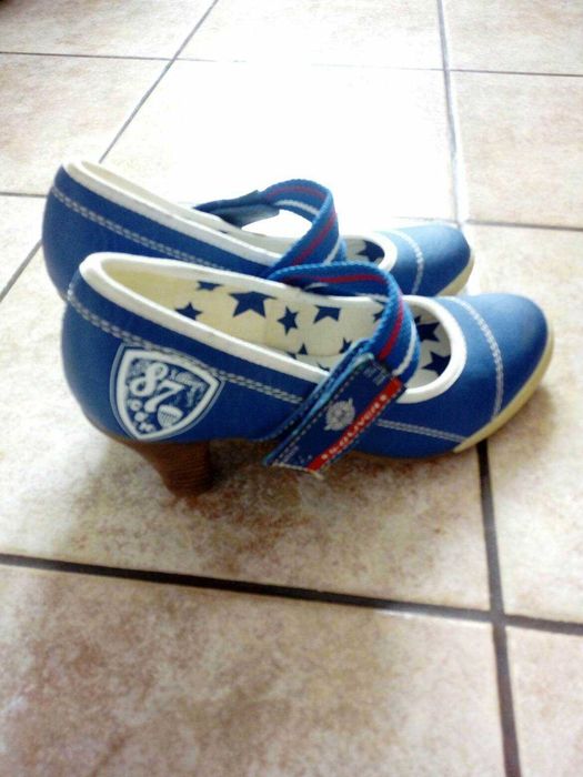 Buty damskie sportowe firmowe:)