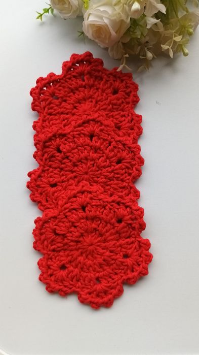 Conjunto com 4 Sousplat  de croche e 4 Porta copos