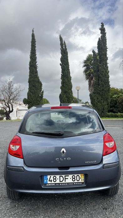 Renault Clio III 1.2 16V Confort – Nacional – Apenas 114.000 km