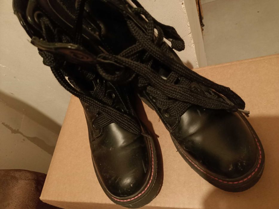 Buty całoroczne, glany dla dziewczynki