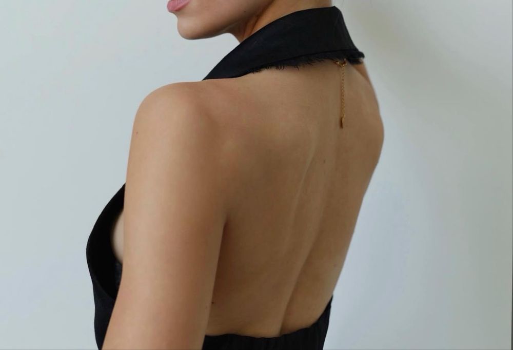 костюм С,платье С (с пуш-ап) перчатки,пиджак С