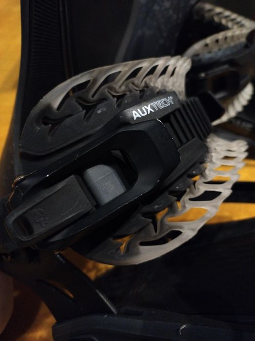 Prawie Nowe Wiązania Snowboardowe Rome Katana Pro L/XL, 43-47 eu.