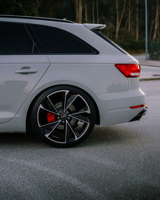 Audi A4 Avant 2.0 TDI Multitronic Business Line S-line