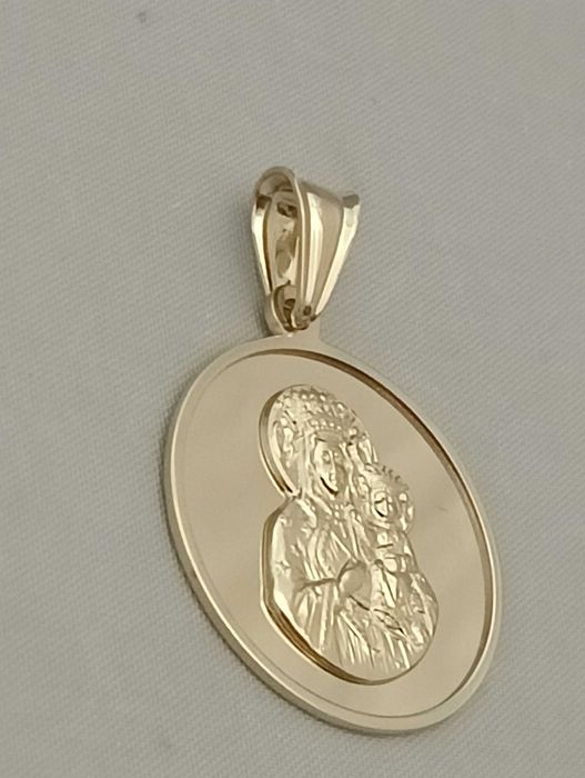 Złoty medalik 4,90 g