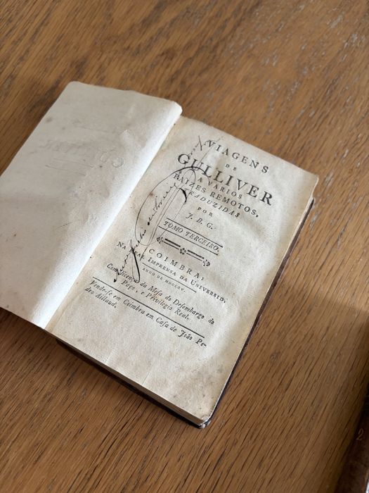 As Viagens de Gulliver - Livros Antigos 200 anos