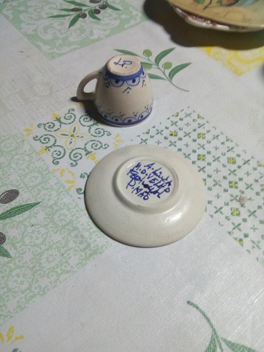 Louça antiga ,vendo a unidade