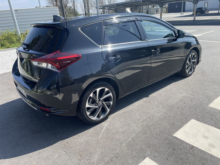 Toyota Auris — fotografia 5