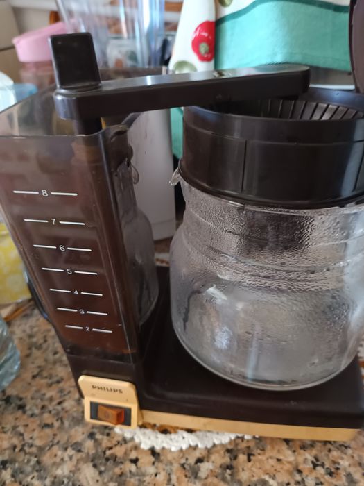 Cafeteira de café ou chá eléctrico