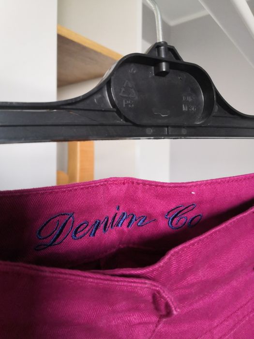 Denim co materiałowe spodnie jeansy dżinsy cygaretki.