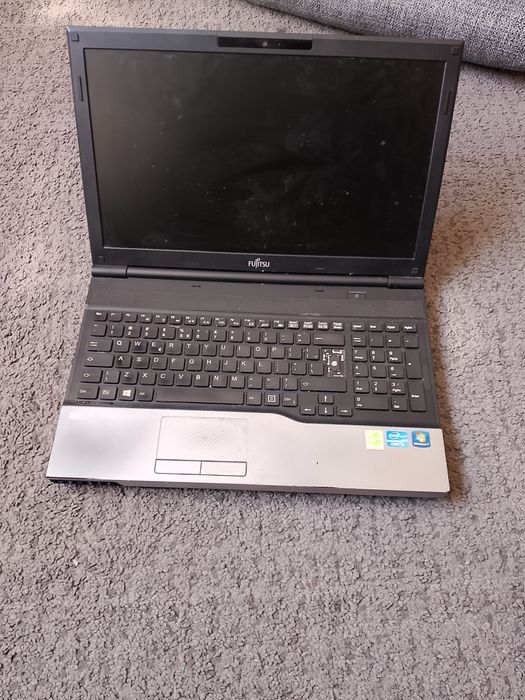laptop Fujitsu A532