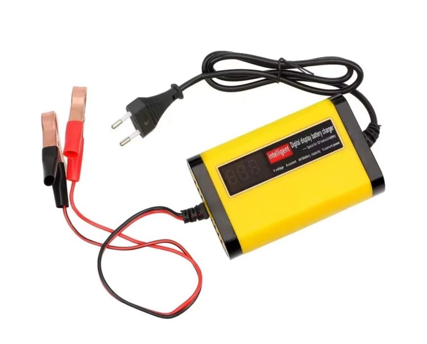 Зарядний пристрій для автомобільного акумулятора 12V 2A LED-дисплей