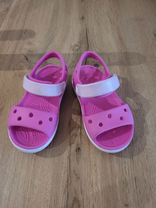 Sandaly Crocs dziewczece