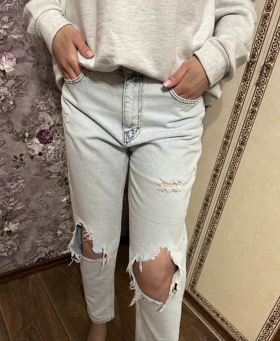 Стильні жіночі джинси на весну/літо