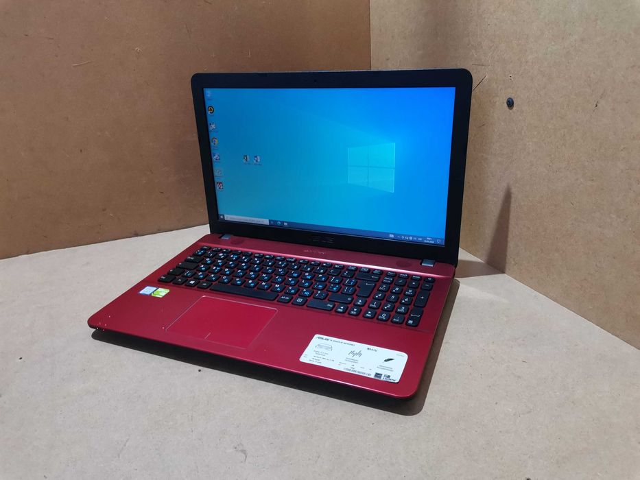 Ноутбук Asus VivoBook / 15.6"- FullHD / i5- 7200U / 8 DDR4 / 256 M.2 / GeForce 940MX - 2GB
