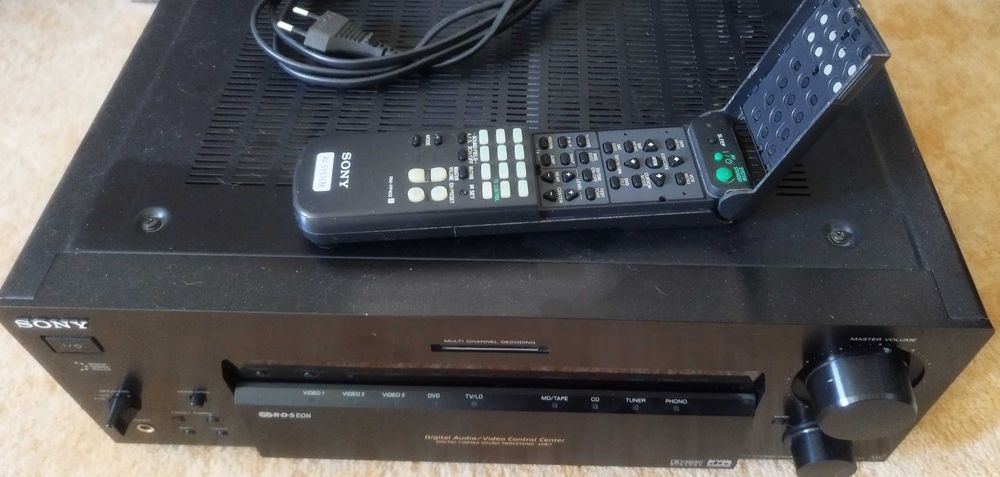 Amplituner Sony STR-DB830