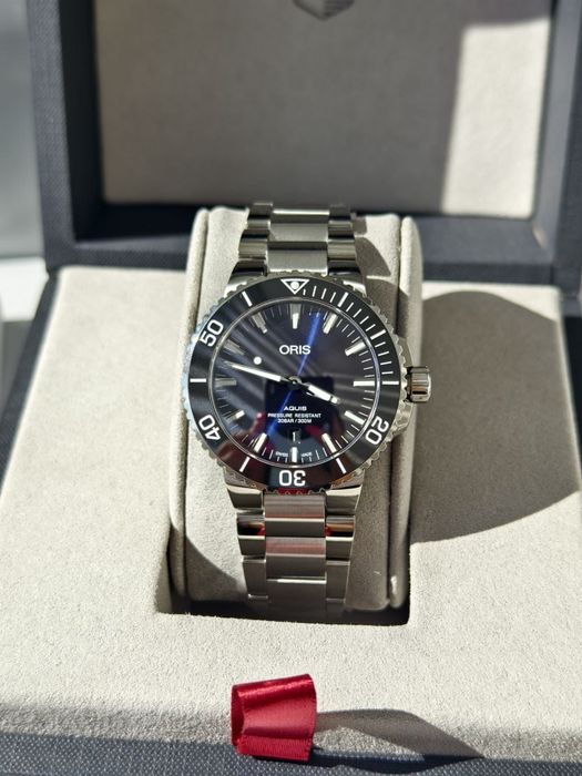 Годинник Oris Aquis Date 01 733 7730 43.5mm