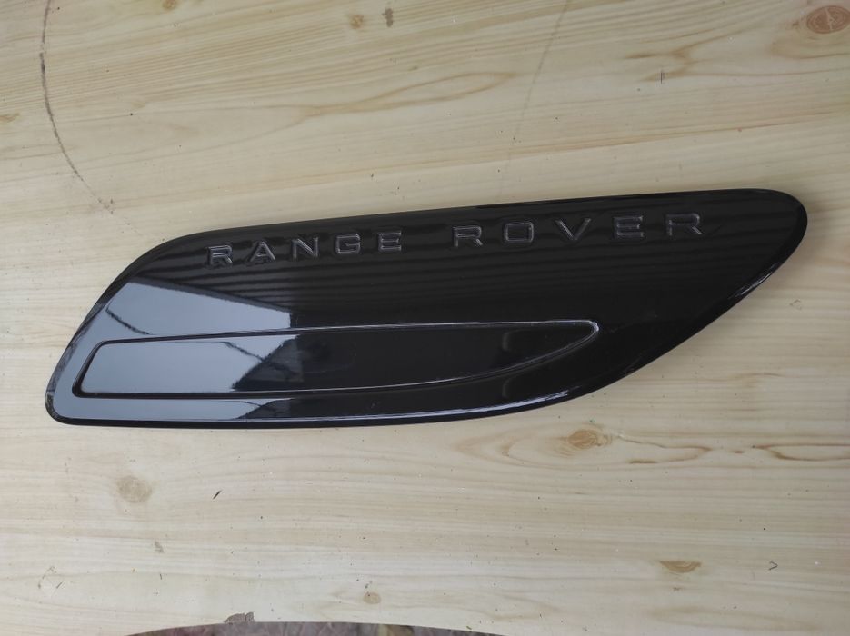 Накладка на капот ліва Range Rover Velar rdinamik