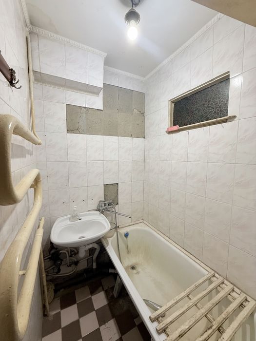 Продаж 3-кімнатної квартири на пр. Відродження