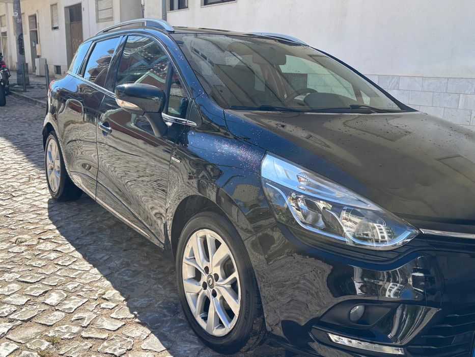 Renault clio sport tourer — photo 3