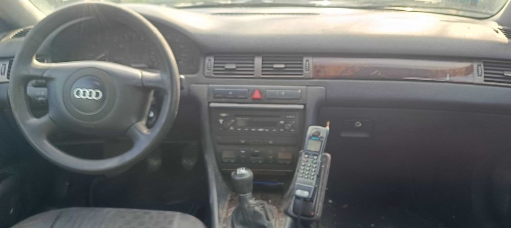 Na Części Audi A6 C5 (2.5 AKE LZ5K)(2.4 ARJ LY5K)(2.5 AKN LZ5K)(2.8 AQD LZ6H)