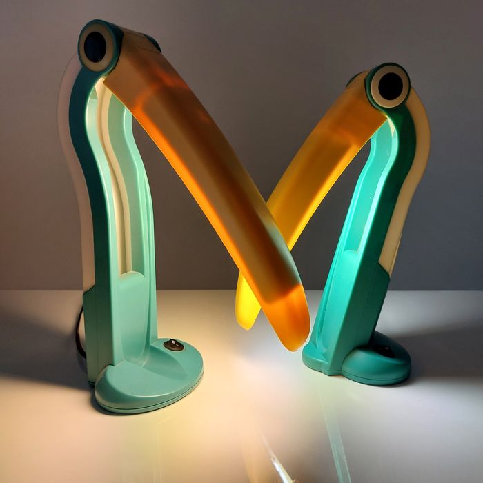 Vintage toucan lamp