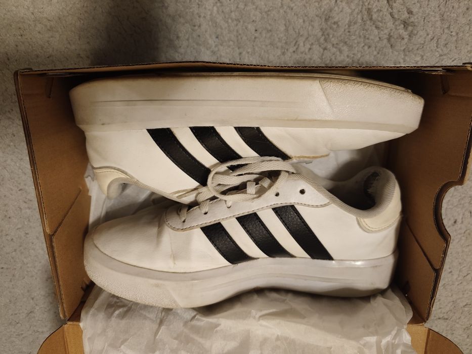 Białe adidasy 39 1/3