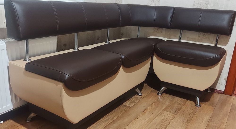 Ремонт і перетяжка оббивка м'яких меблів перетяжка мебели.