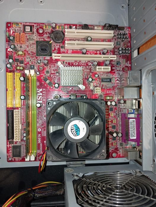 Материнська плата MSI MS-7253