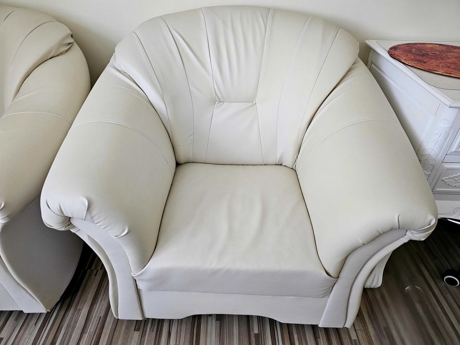 Dwa fotele z eko skóry