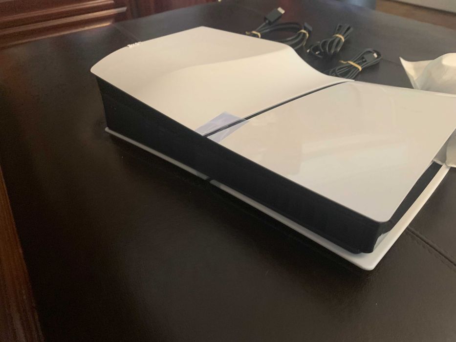 PS5 - PlayStation 5 Slim – Firmware 7.00 –Jailbreak/Desbloqueada–Novo