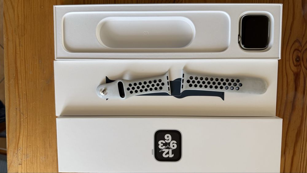 Apple watch SE 44