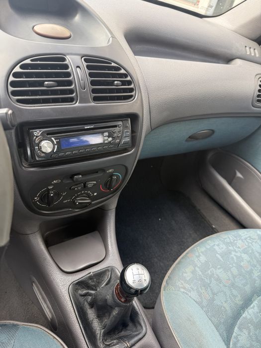 Peuguet 206 ano 1998