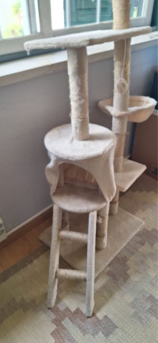 Torre para gatos