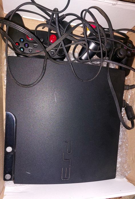 PlayStation  3,.
