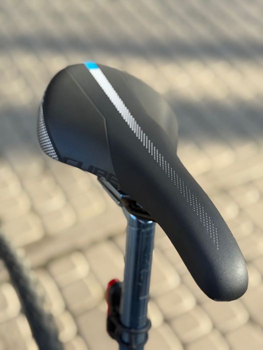Міський велосипед Felt X-City 2 з планетарною втулкою Shimano Nexus 8