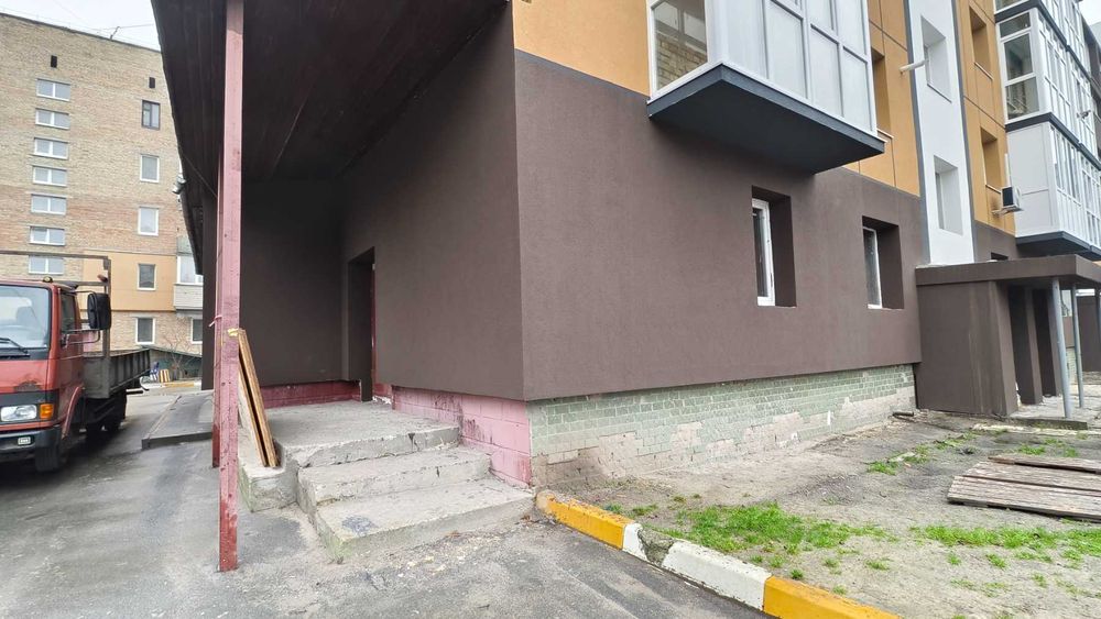 ПРОДАЖ комерції. 1 поверх.  Ірпінь, вул. Миру, 135м2