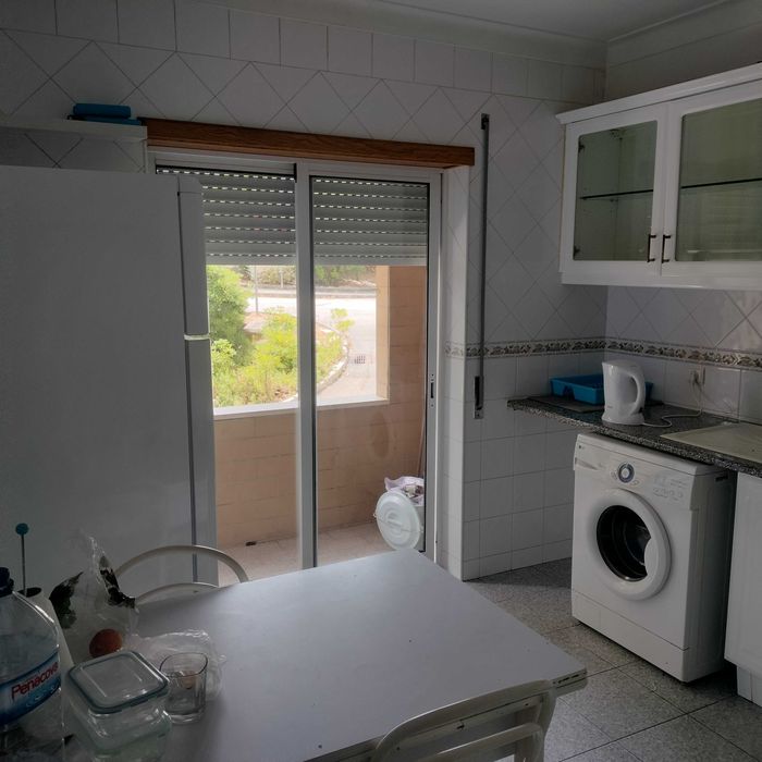 Quartos individuais a estudante 250€/260€/300€ com despesas incluídas