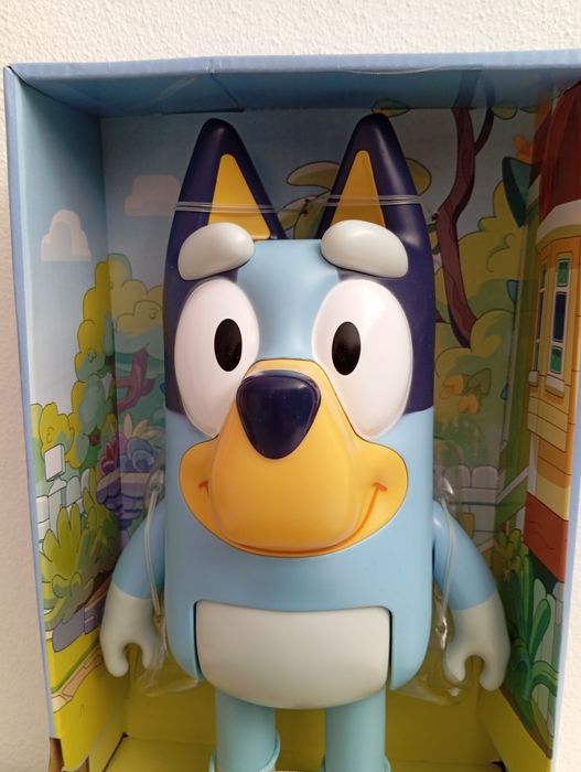 Bluey - Doll, 25 cm + Bluey & Tea Time64737746122754123