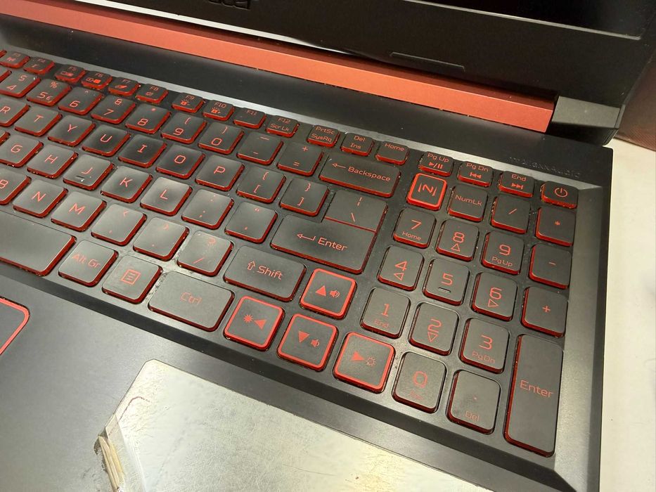 Laptop Acer nitro 5 AMD RYZEN 5  24GB/512GB SSD WIN 11 RX 560X komplet