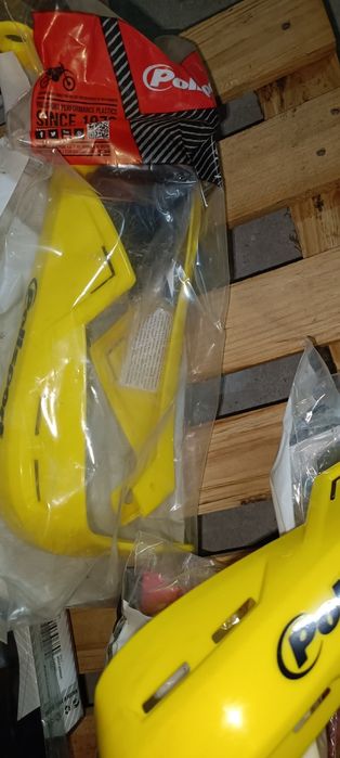 Micas com farol e proteção de mãos para motas