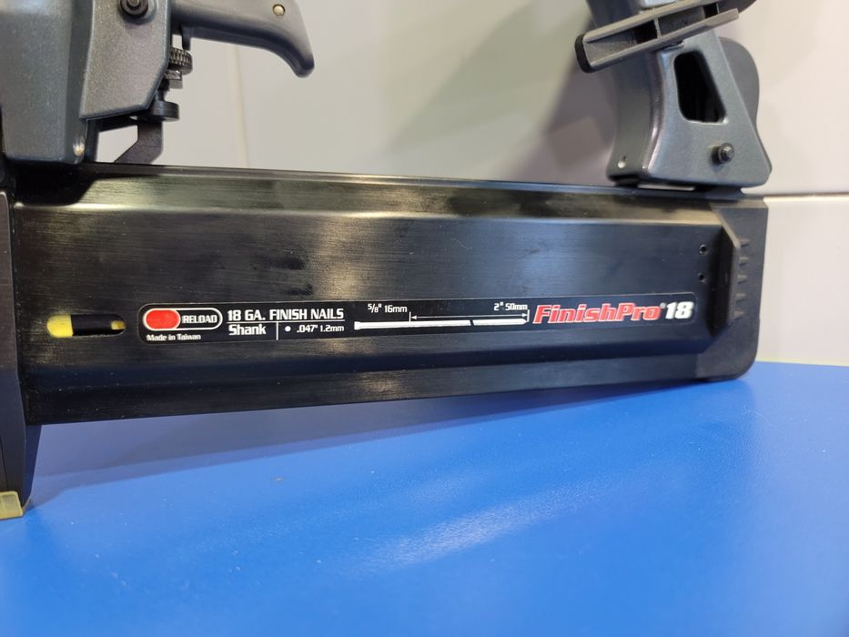 Гвоздезабиватель Штифпистолет Степлер Senco Finish Pro 18 15-50