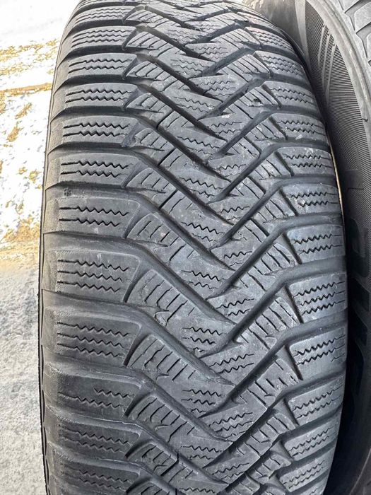 Зимові шини Laufenn 185/65 R15