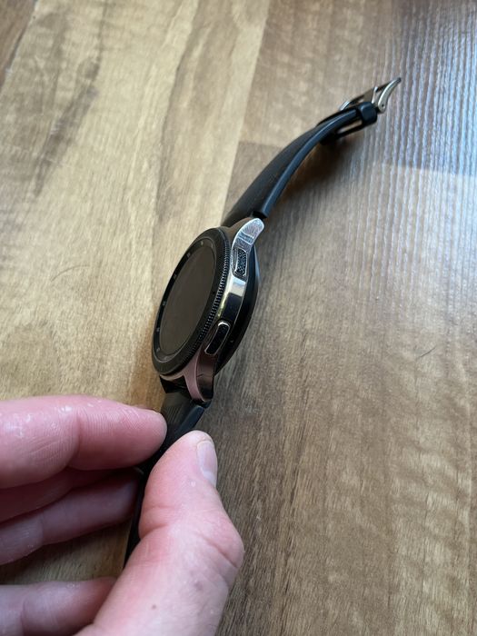 Samsung galaxy watch SM R800