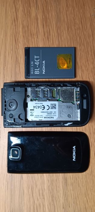 Nokia 2720 a2 flip